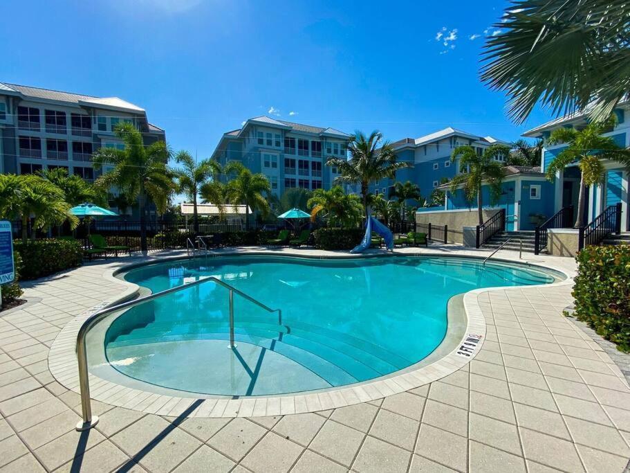 Seas The Day By Coastal Chic Vacations Apartment Bradenton Exterior photo