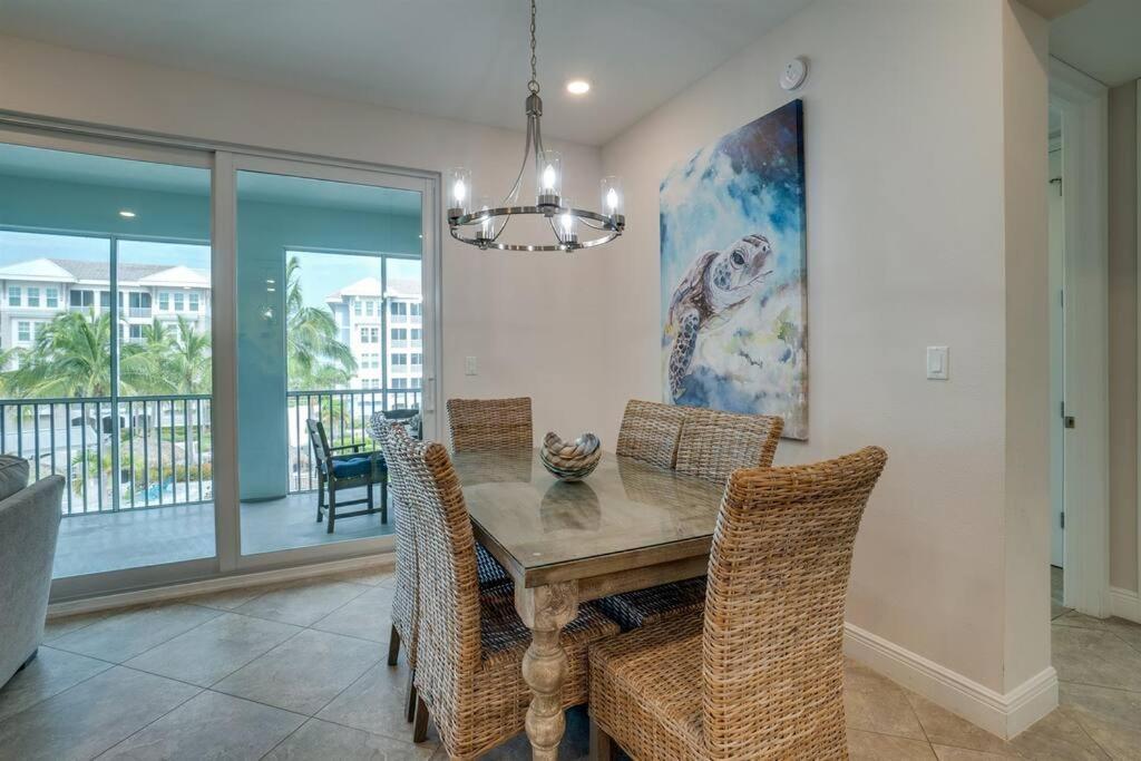 Seas The Day By Coastal Chic Vacations Apartment Bradenton Exterior photo